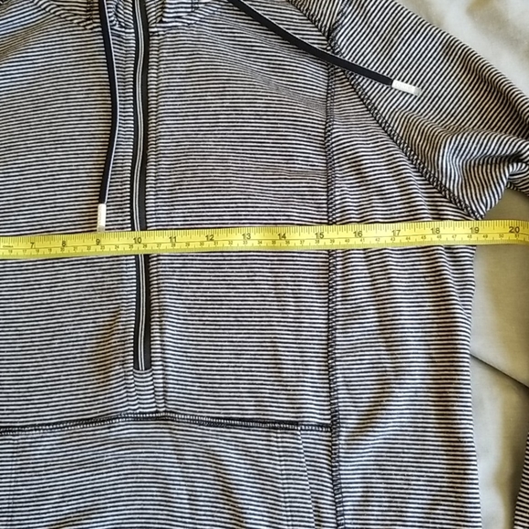 Tommy Hilfiger sport sweater - Picture 6 of 7